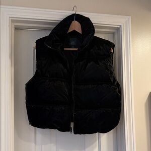 Cropped Black Puffer Vest